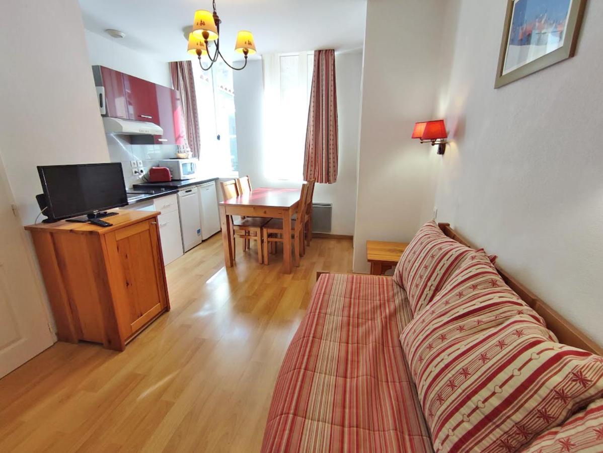 Pat 83, T2, Centre Luchon, Wifi, Casier A Skis, 4 Personnes Bagnères-de-Luchon Екстериор снимка